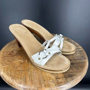 Etienne Aigner Salinas